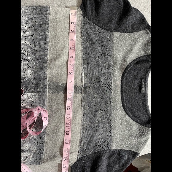 Parkhurst Eiffel Tower Distressed Sweater - Picture 9 of 11